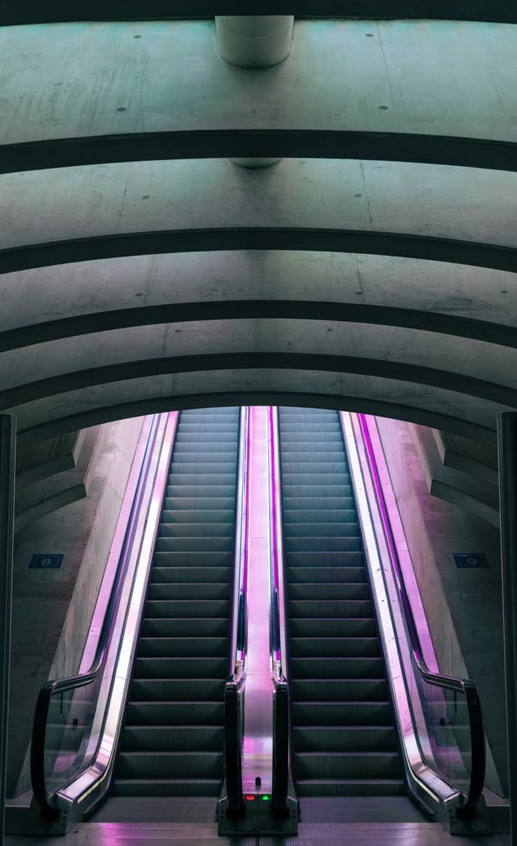 /data/fotografie/architektur/bahnhofLiegeGuillemins/DSC01965 Large.jpeg