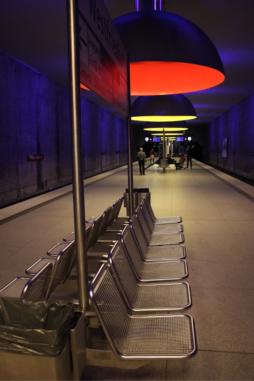 /data/fotografie/architektur/muenchenUbahn/Muc_UBahn_a_IMG_1134 Large.jpeg