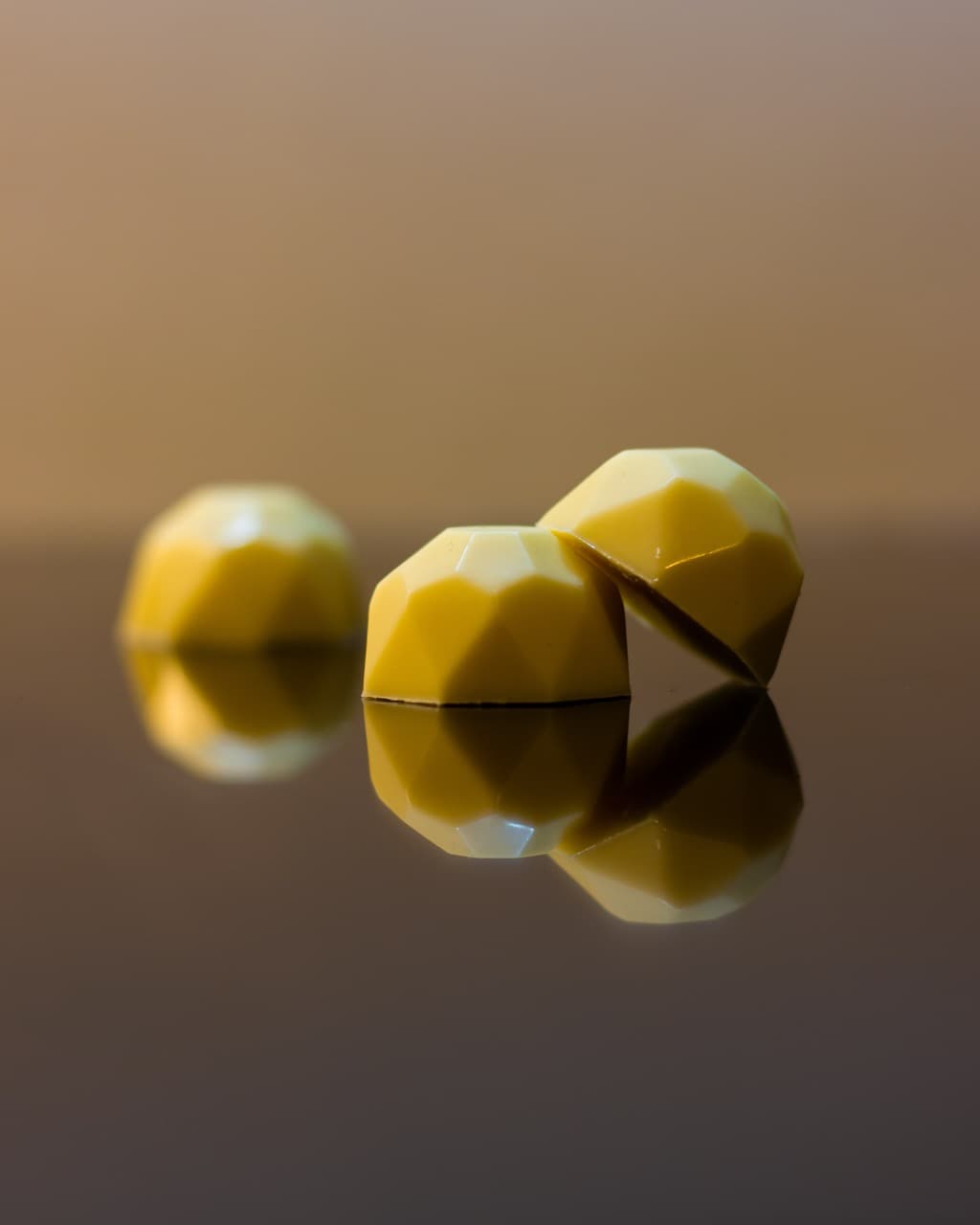 /data/fotografie/speisen/pralinen/Pralinen_IMG_1779-2_c Large.jpeg