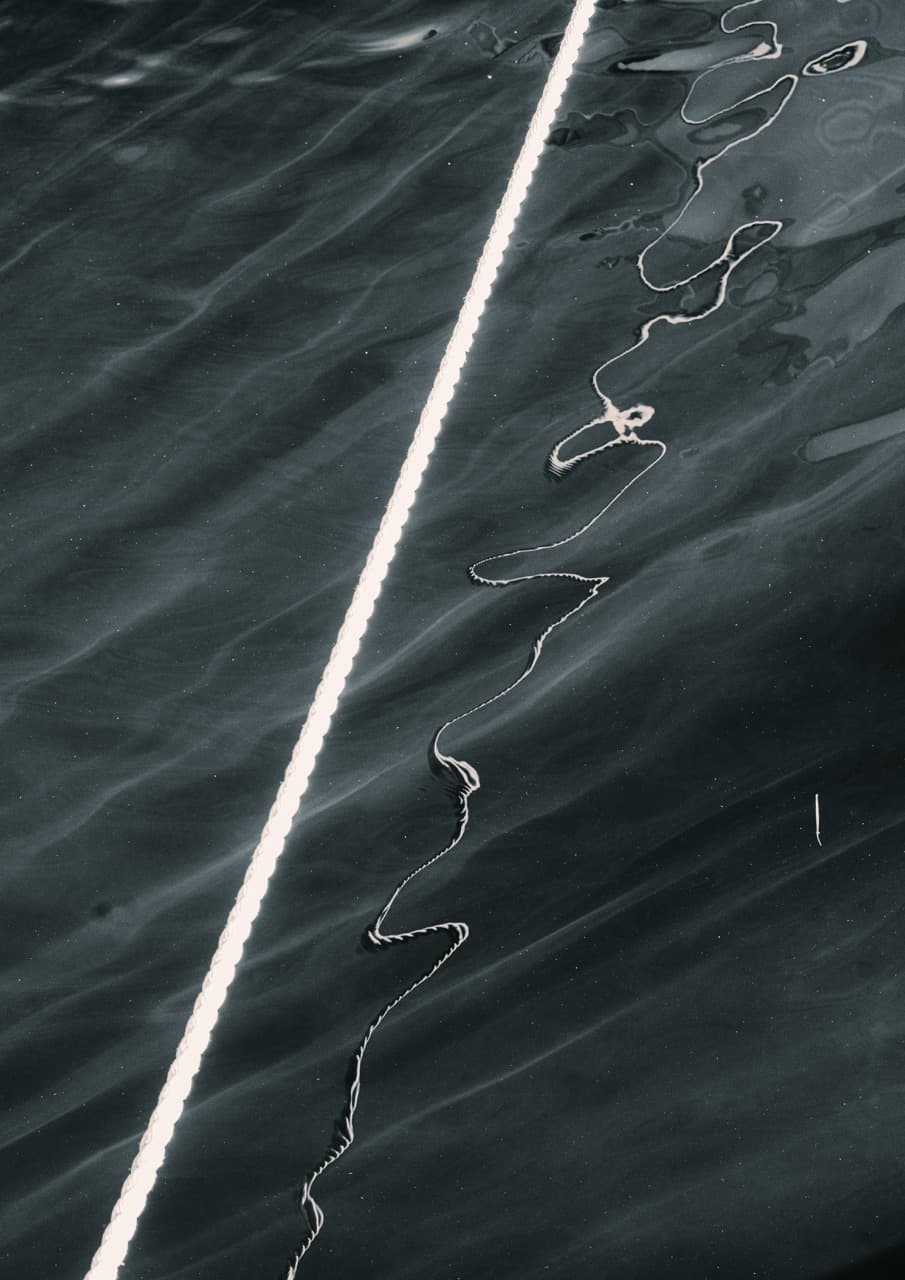 /data/kunst/fotografieSerieSeil/Fotografie_Serie_Seil_Hochformat (10) Large.jpeg