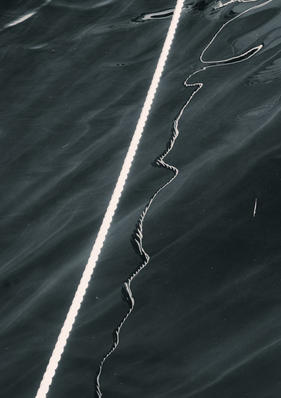 /data/kunst/fotografieSerieSeil/Fotografie_Serie_Seil_Hochformat (3) Large.jpeg