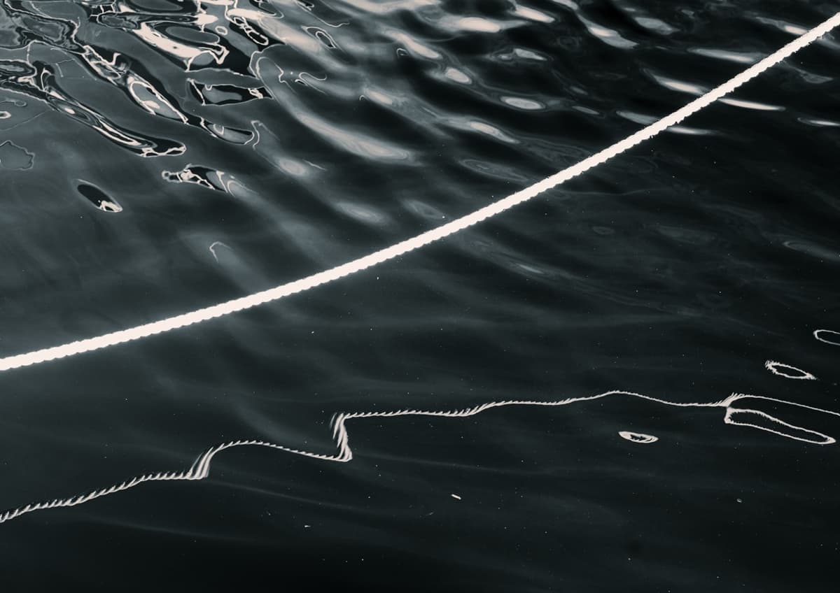 /data/kunst/fotografieSerieSeilQuerformat/Fotografie_Serie_Seil_Querformat (1) Large.jpeg