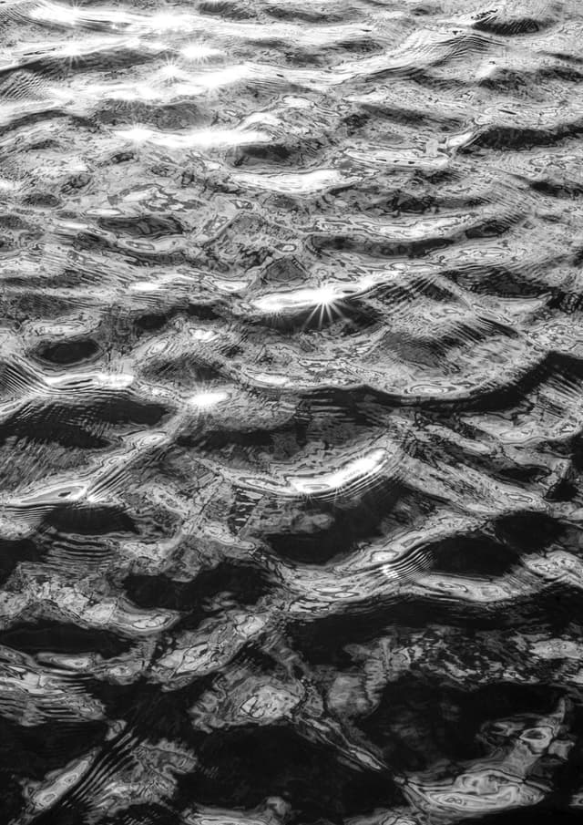 Fotografie_Serie_Wasseroberflaeche_ges (7) Large.jpeg